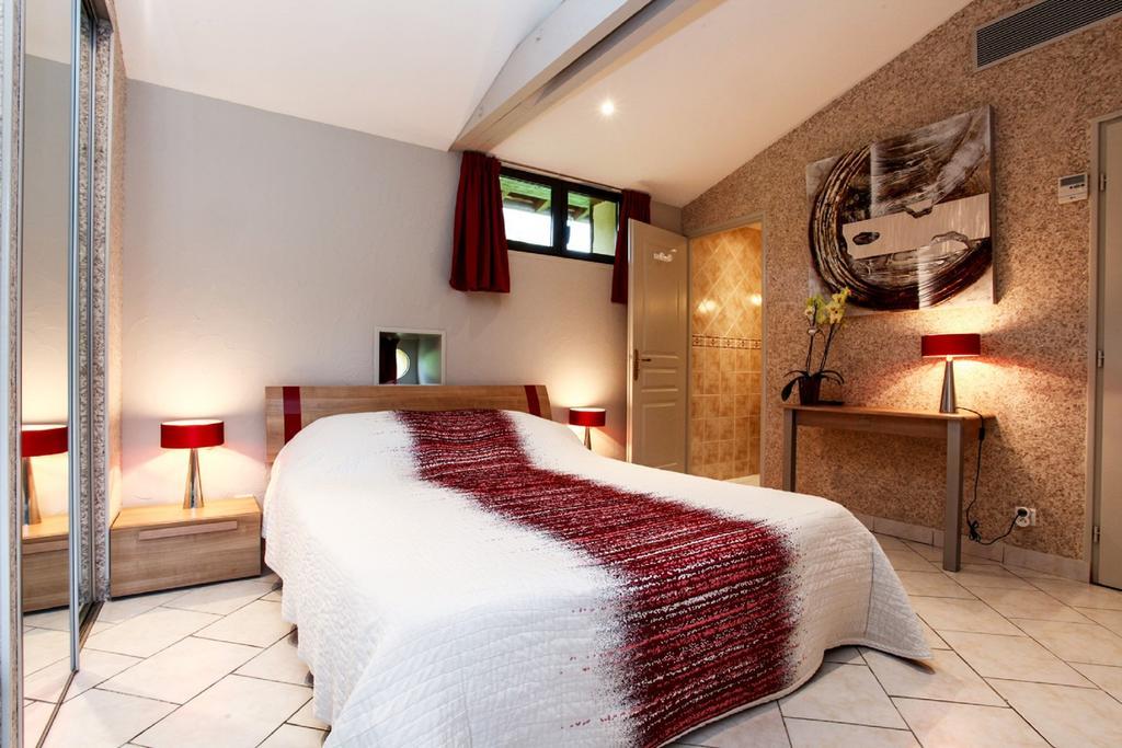 Chambres D'Hotes Les Peyrouses Sarlat-la-Canéda Eksteriør bilde